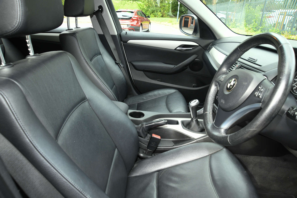 BMW X1 Suv 2.0 White #16