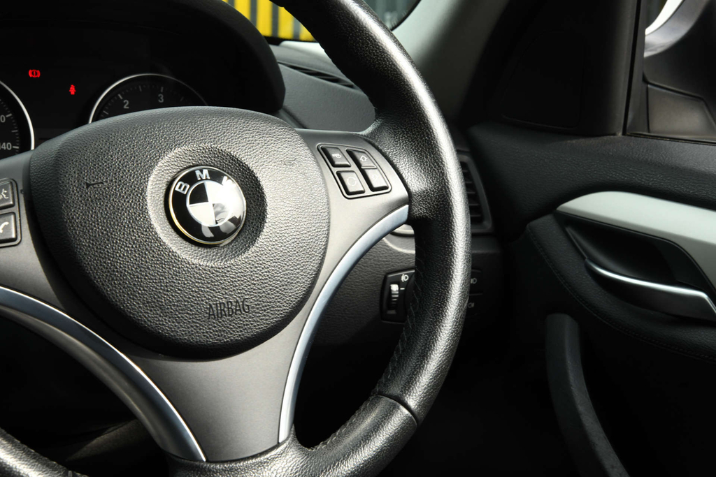 BMW X1 Suv 2.0 White #32
