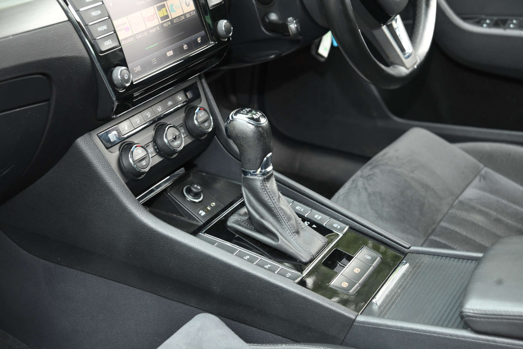 Skoda Superb 2.0 Tdi Se Euro 5 Ss Grey #21