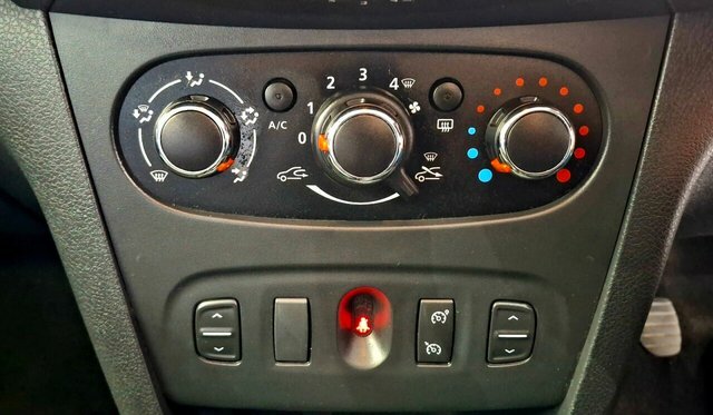 Dacia Sandero Stepway Sandero Stepway Ambiance Tce White #21