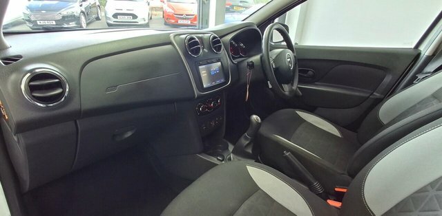 Dacia Sandero Stepway Sandero Stepway Ambiance Tce White #27