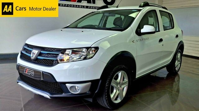 Dacia Sandero Stepway 2016 0.9 Tce Laureate Hatchback White