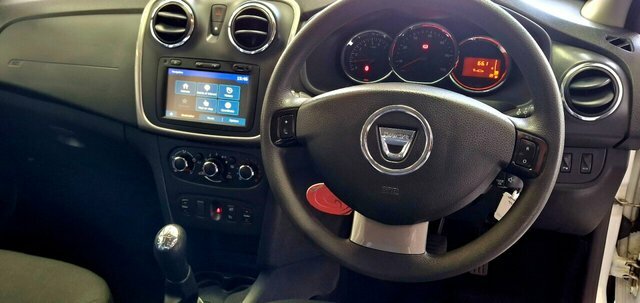 Dacia Sandero Stepway Sandero Stepway Ambiance Tce White #17