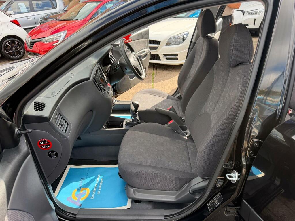 Kia RIO Hatchback 1.4 200959 Black #4