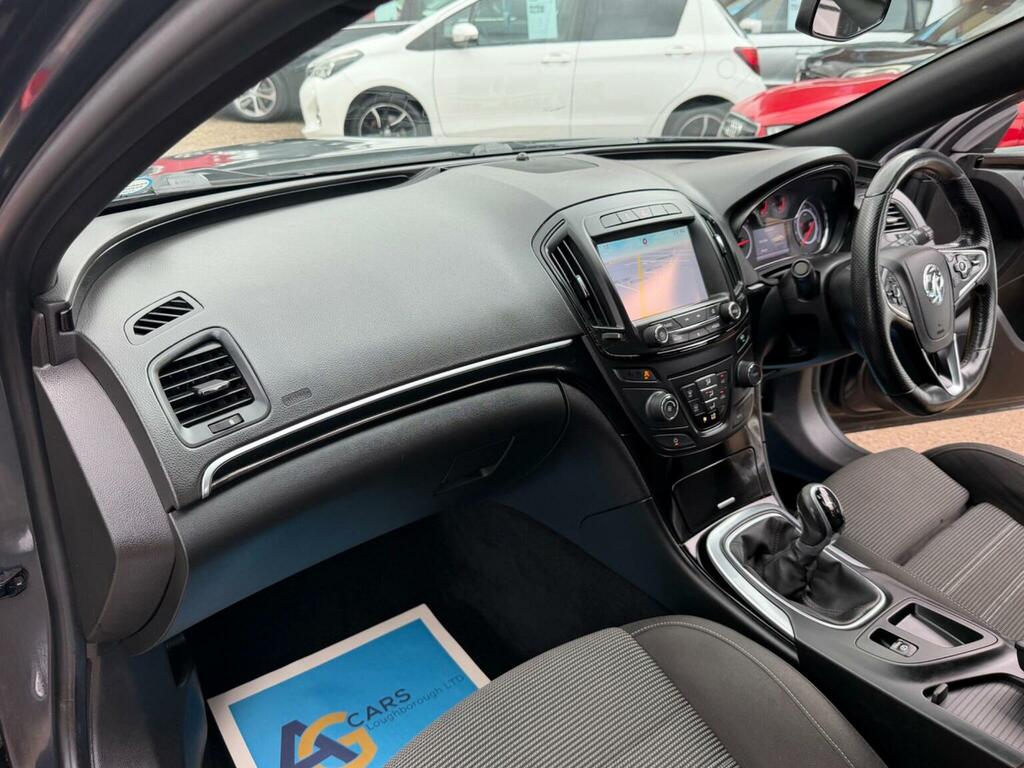 Vauxhall Insignia 2L Sri Nav Silver #36