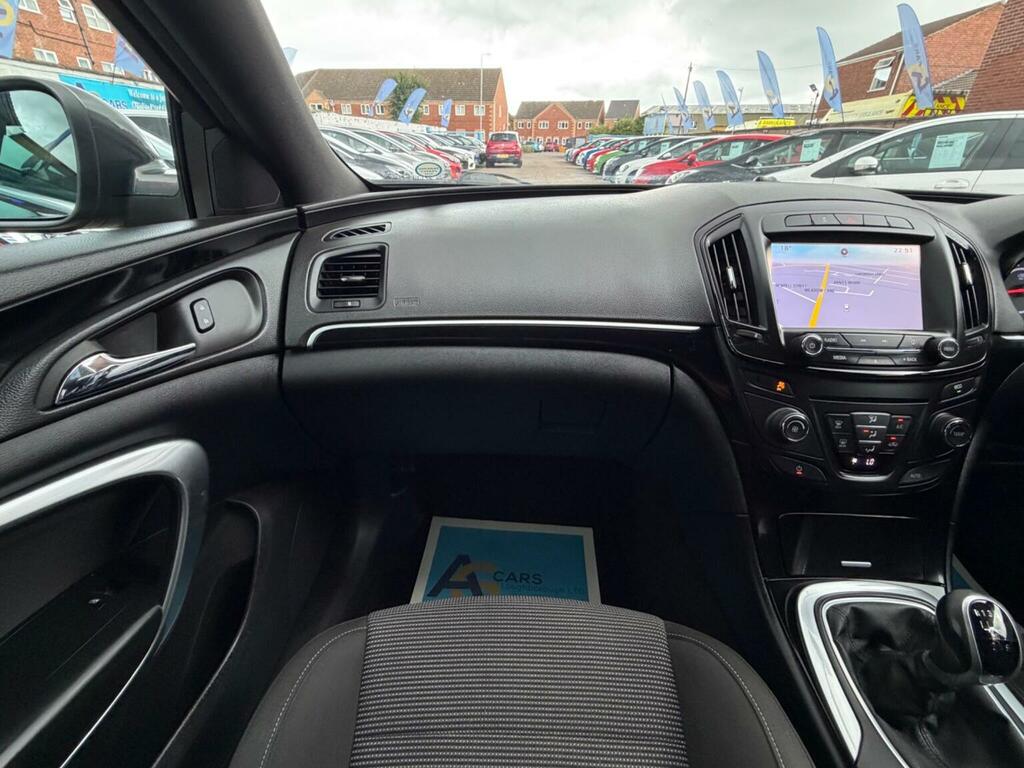 Vauxhall Insignia 2L Sri Nav Silver #23