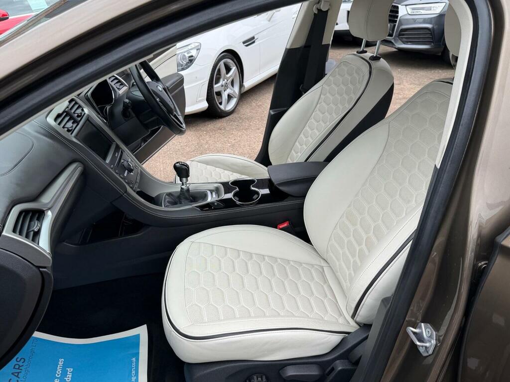 Ford Mondeo 2.0 Tdci Vignale Euro 6 Ss Brown #4