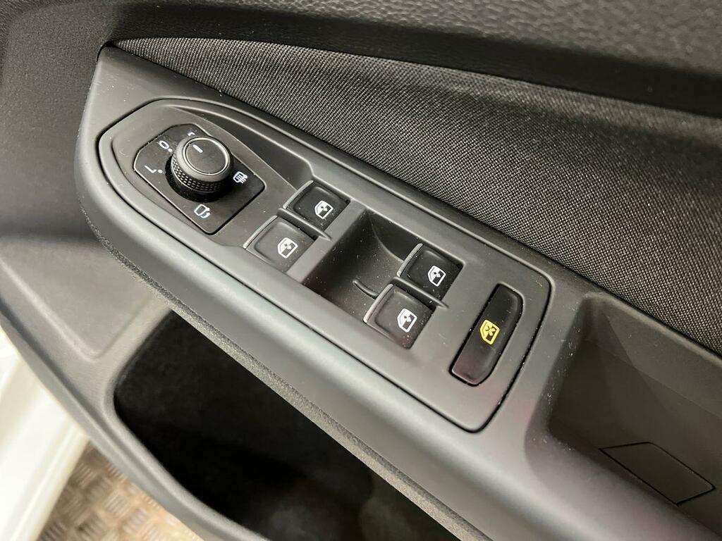 Volkswagen Golf Golf Active Tsi White #29