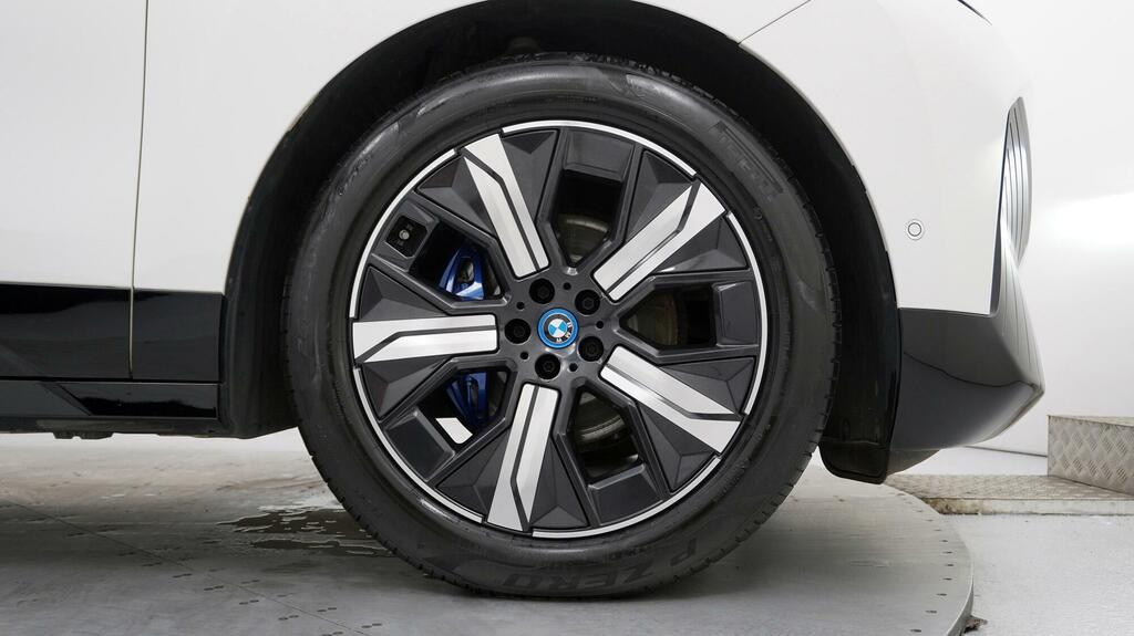 BMW iX M Sport  #14