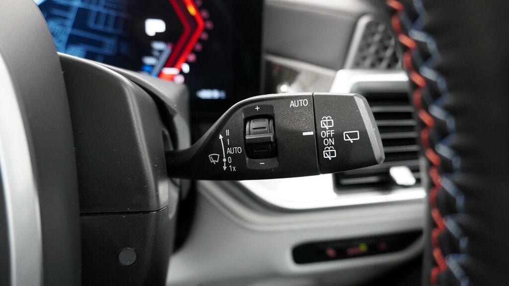 BMW X5 M M Competition Black #26