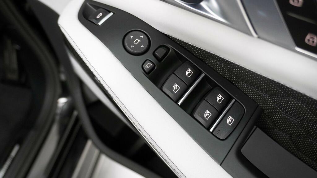 BMW X5 M M Competition Black #19