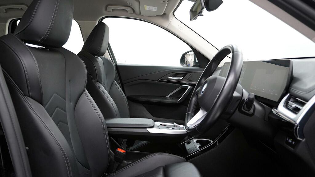 BMW iX1 M Sport NG23GKE White #11
