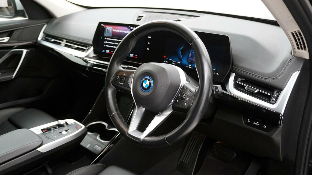 BMW iX1 M Sport NG23GKE White #6