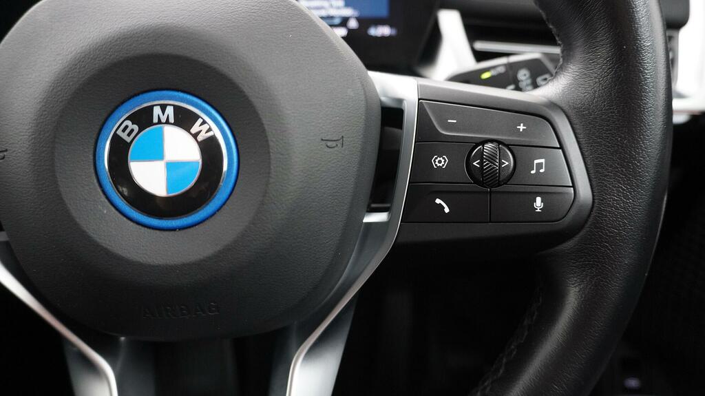 BMW iX1 M Sport NG23GKE White #21