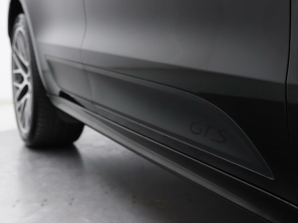 Porsche Macan Semi-auto 4Wd  #25