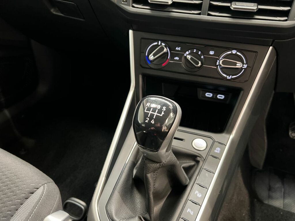 Volkswagen Taigo Match Black #15