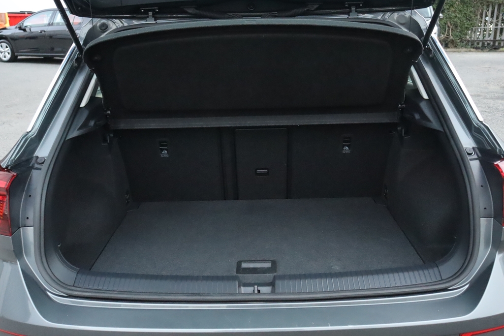 Volkswagen T-Roc Hatchback Grey #10