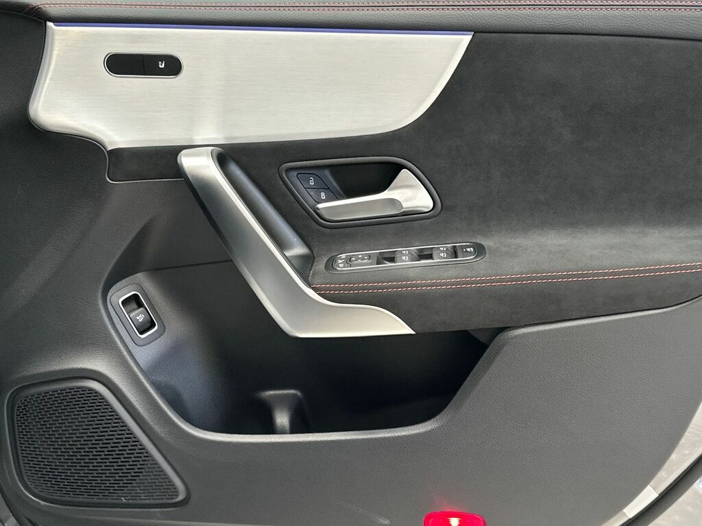 Mercedes-Benz CLA Class Cla 220D Amg Line Executive Tip  #27
