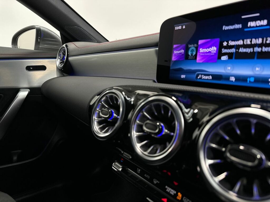 Mercedes-Benz CLA Class Cla 220D Amg Line Executive Tip  #35