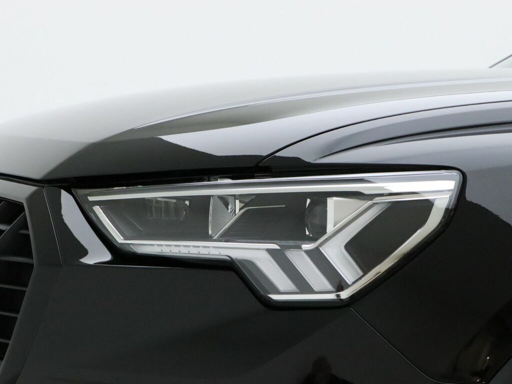 Audi Q3 Q3 35 Tfsi Black Edition S Tronic Tech Pack Black #10