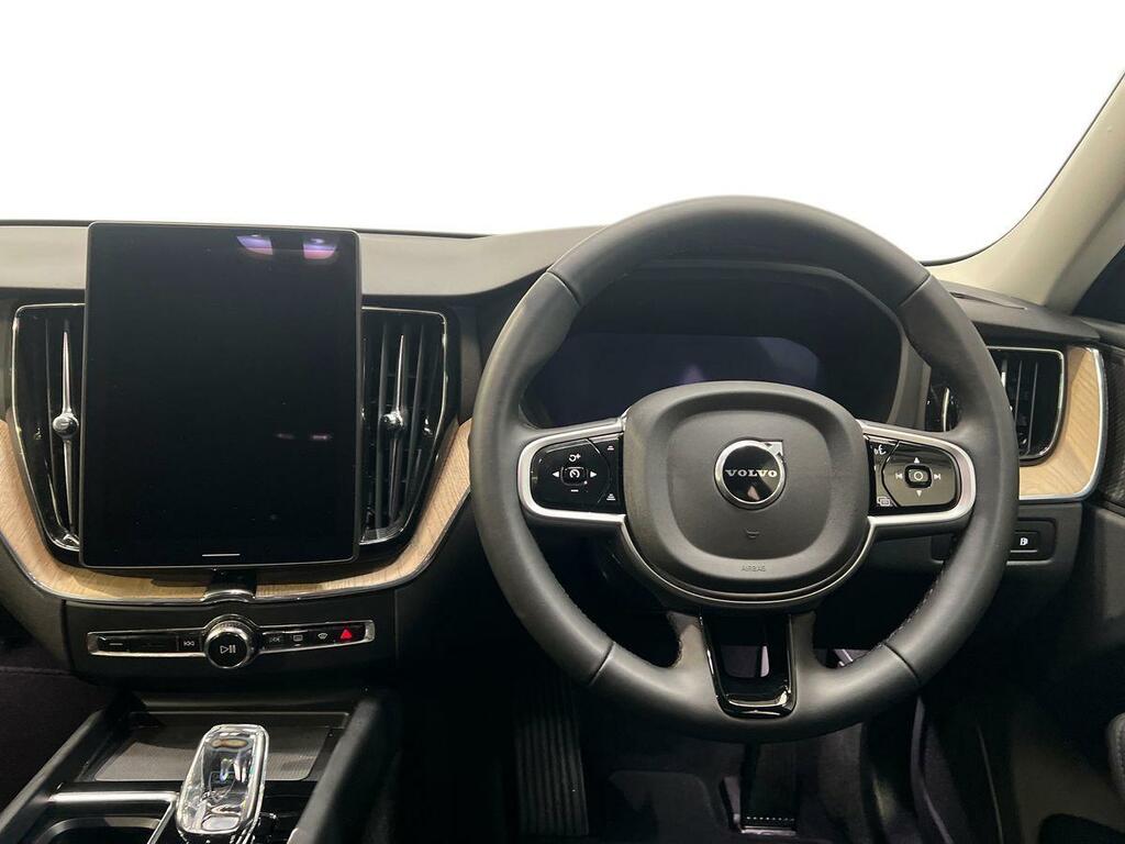 Volvo XC60 Plus Dark B5 Awd 250 Hp Grey #5