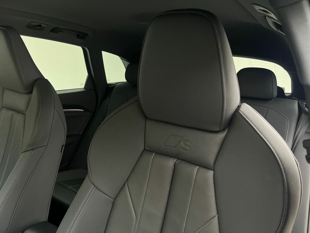 Audi Q4 E Tron 210Kw 45 Quattro 82Kwh Black Edition Black #31