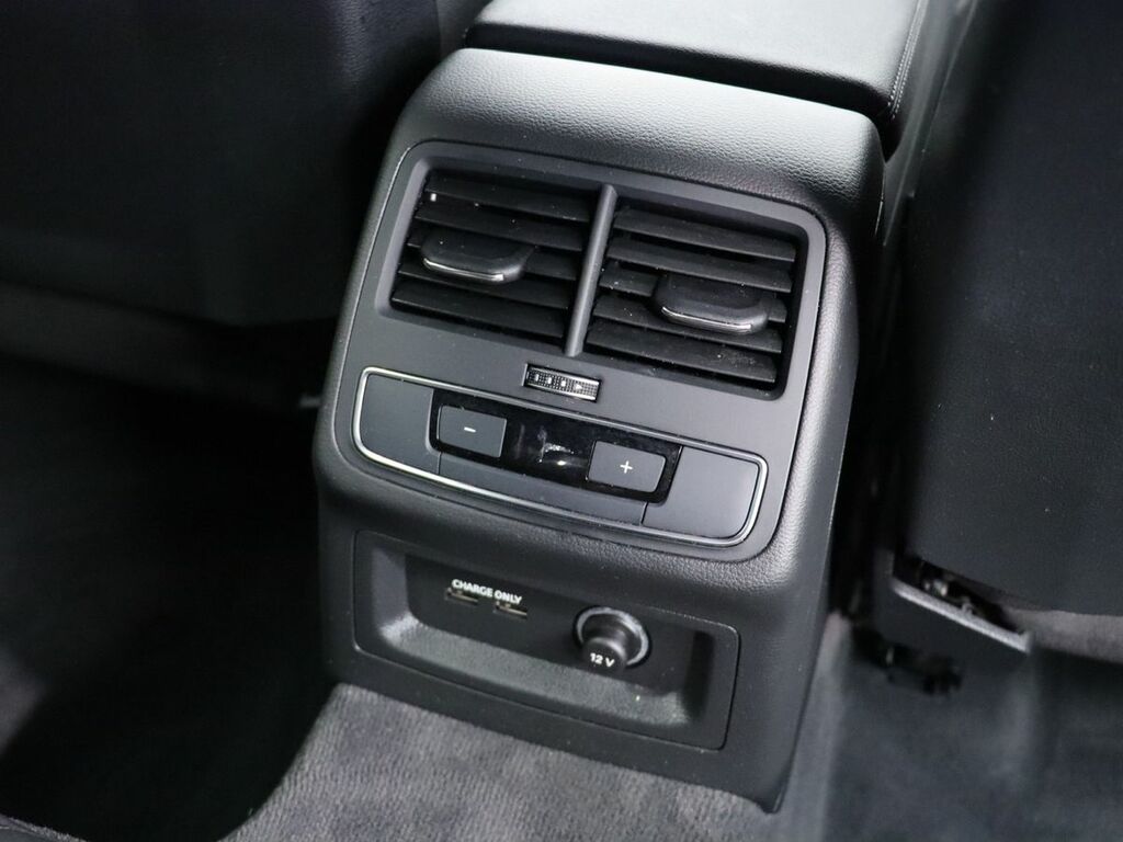 Audi A5 Coup- Black Edition 40 Tfsi 204 Ps S Tronic White #23