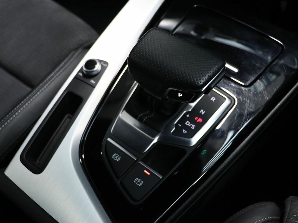 Audi A5 Coup- Black Edition 40 Tfsi 204 Ps S Tronic White #49