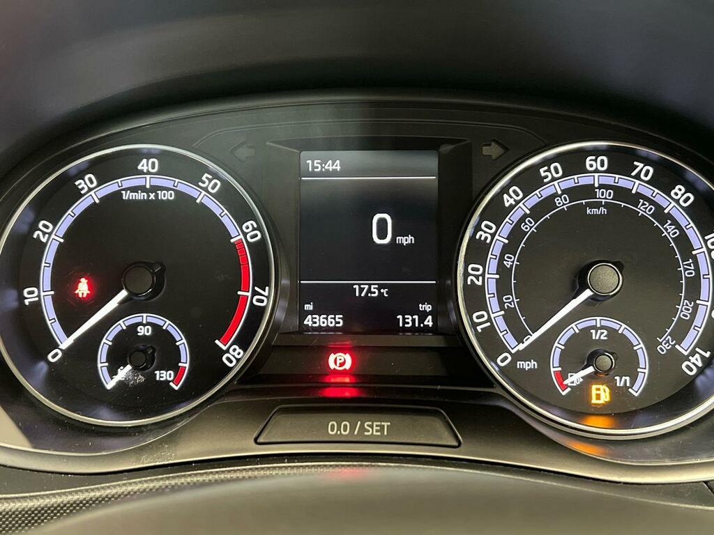 Skoda Fabia 1.0 Tsi 110 Se L Black #9