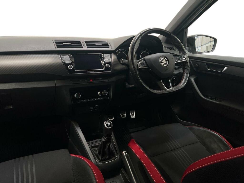 Skoda Fabia Fabia Hat 1.0 Tsi 95Ps Colour Edtn Green #2