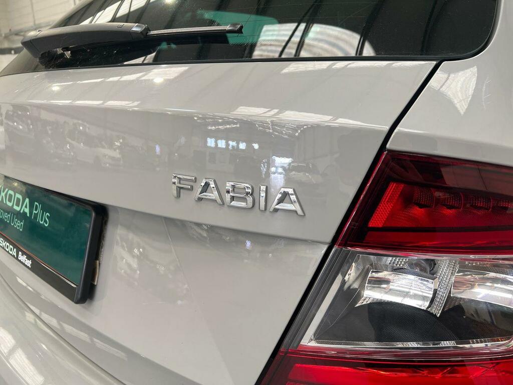Skoda Fabia Fabia Hat 1.0 Tsi 95Ps Colour Edtn Green #22