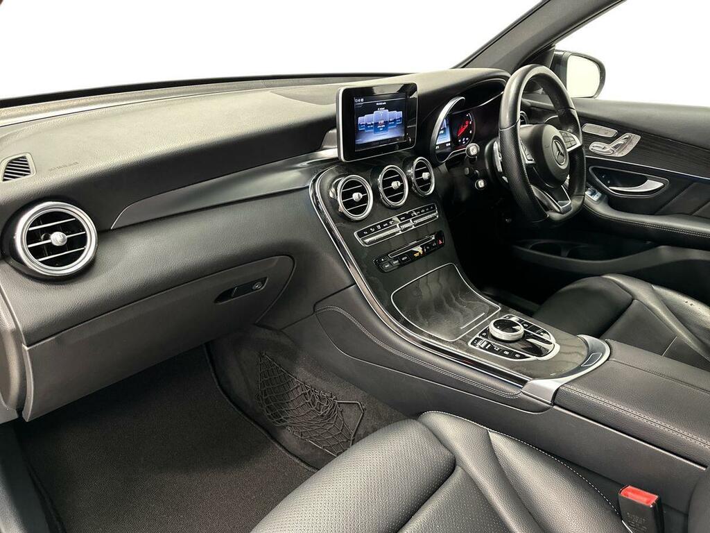 Mercedes-Benz GLC Class 220D Amg Line Suv White #3