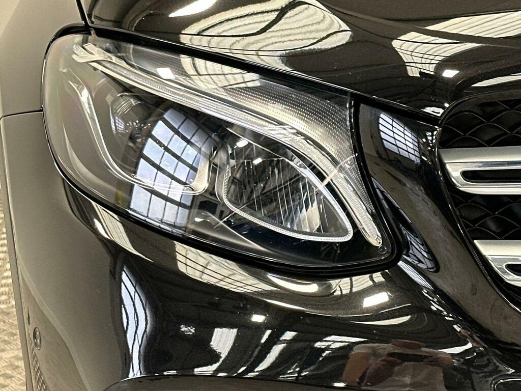 Mercedes-Benz GLC Class 220D Amg Line Suv White #7