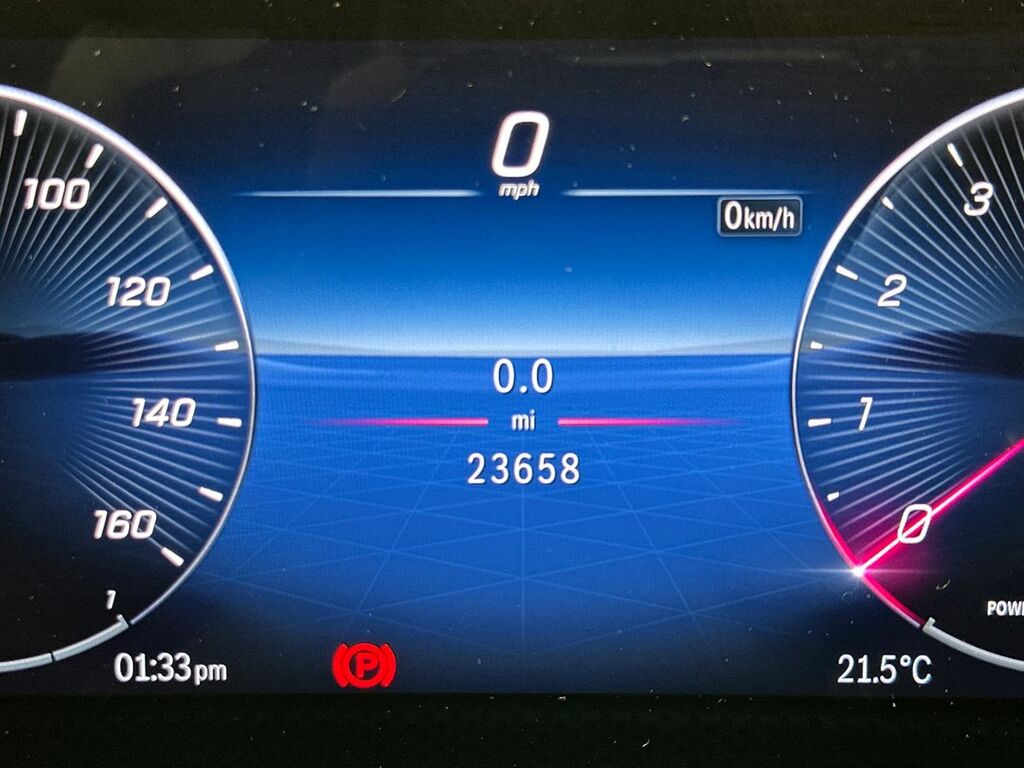 Mercedes-Benz CLA Class 1.3L Amg Line Black #4