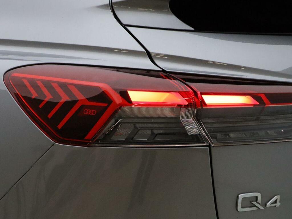 Audi Q4 E Tron 40 S Line Suv 82Kwh 204 Ps Black #20