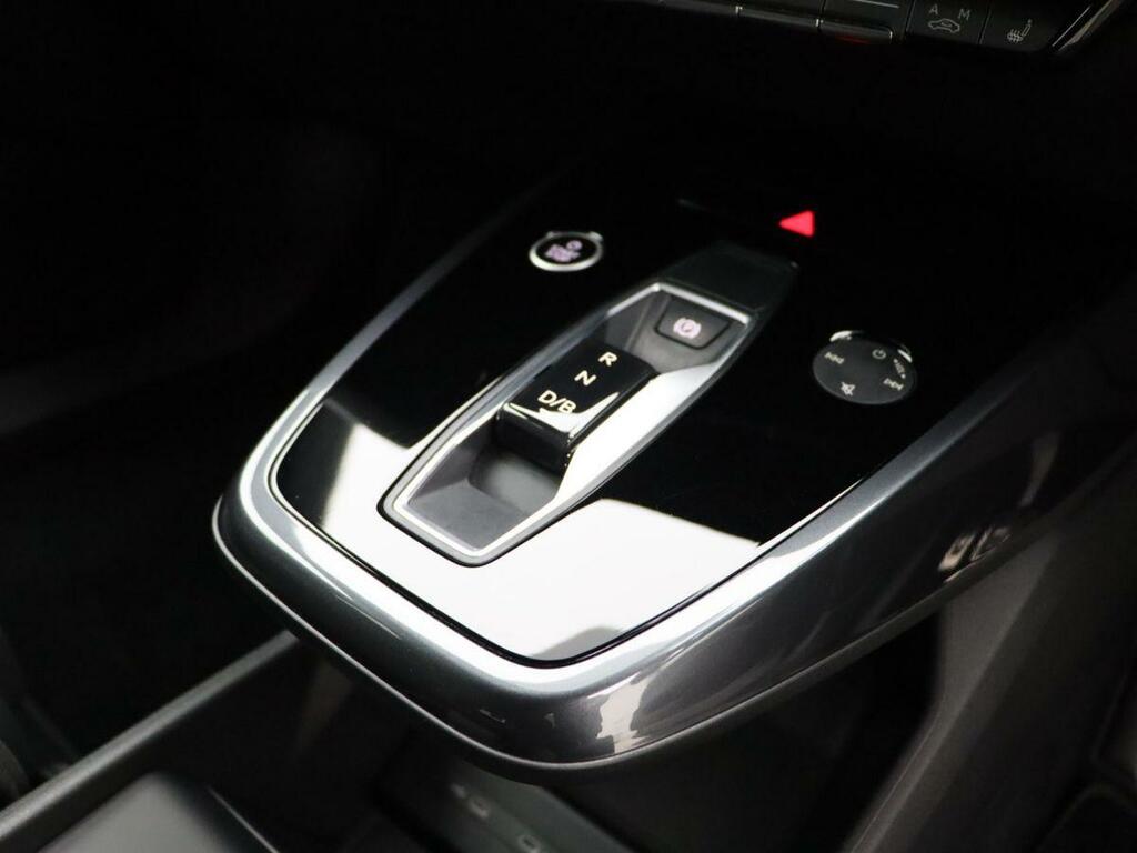 Audi Q4 E Tron 40 S Line Suv 82Kwh 204 Ps Black #17