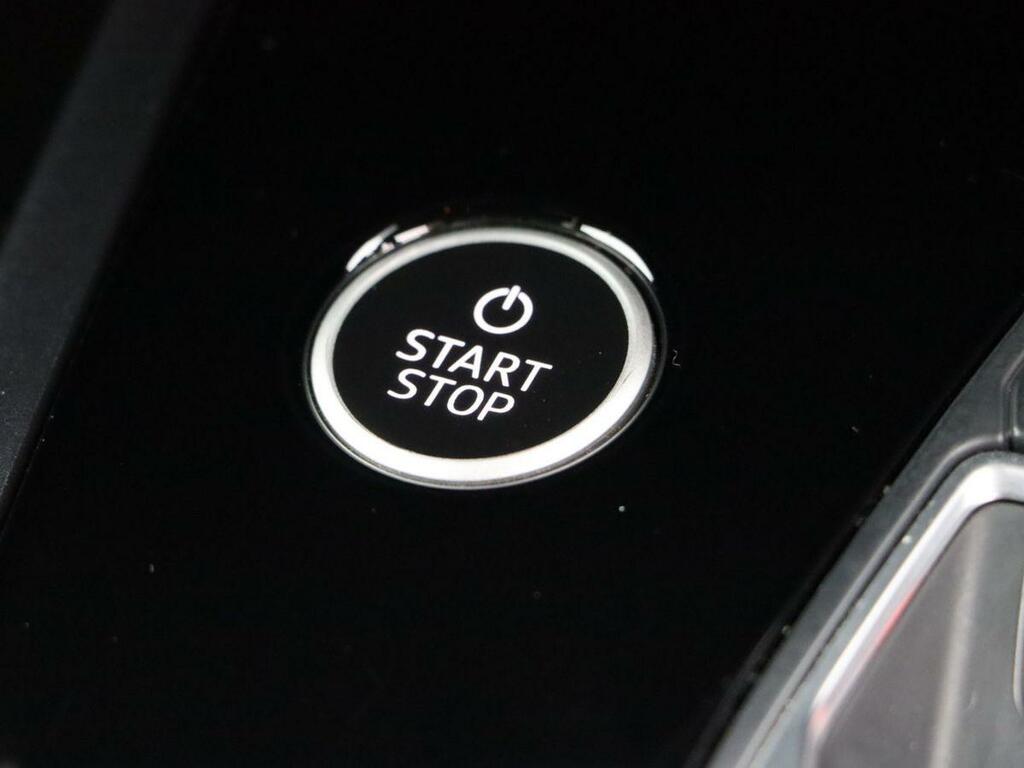 Audi Q4 E Tron 40 S Line Suv 82Kwh 204 Ps Black #36