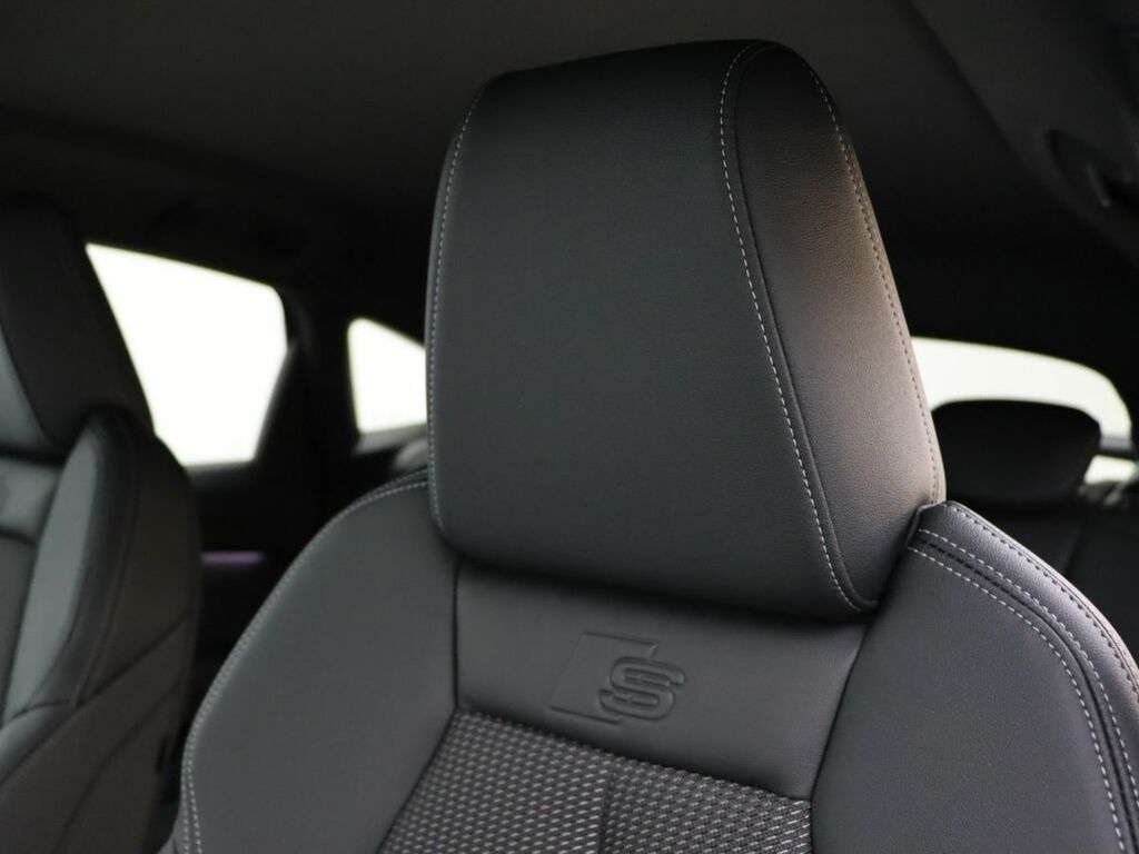 Audi Q4 E Tron 40 S Line Suv 82Kwh 204 Ps Black #31