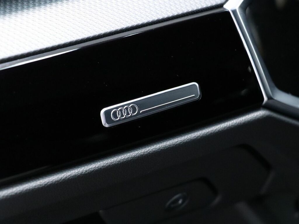 Audi Q3 S Line 35 Tfsi 150 Ps S Tronic Blue #26