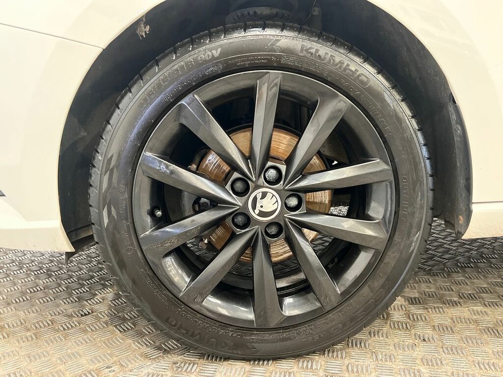 Skoda Fabia 1.0 Tsi 110 Se L #26