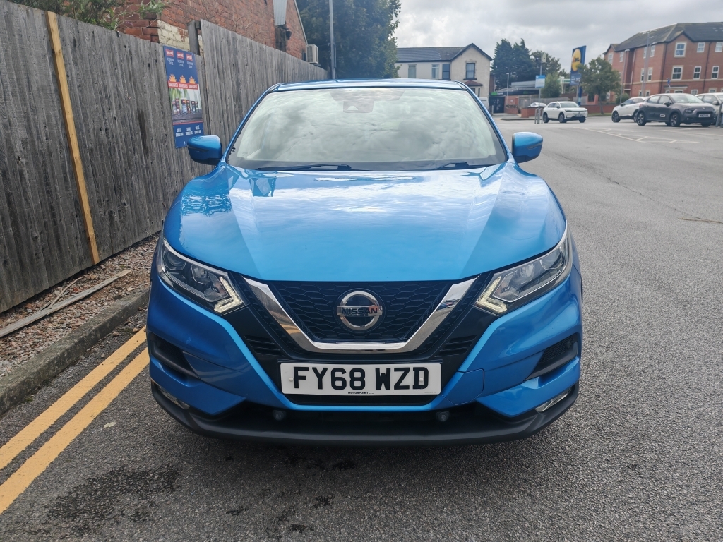 Nissan Qashqai Acenta Dig-t Red #3