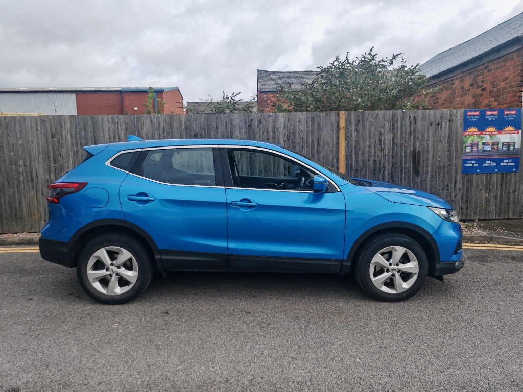 Nissan Qashqai Acenta Dig-t Red #5