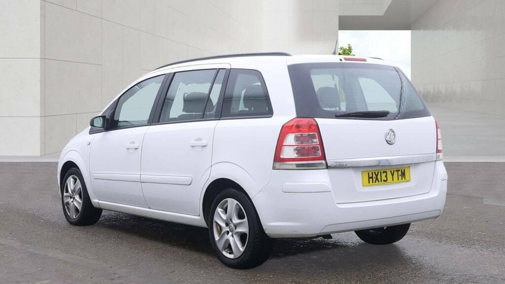 Vauxhall Zafira 1.6I 115 Exclusiv White #3
