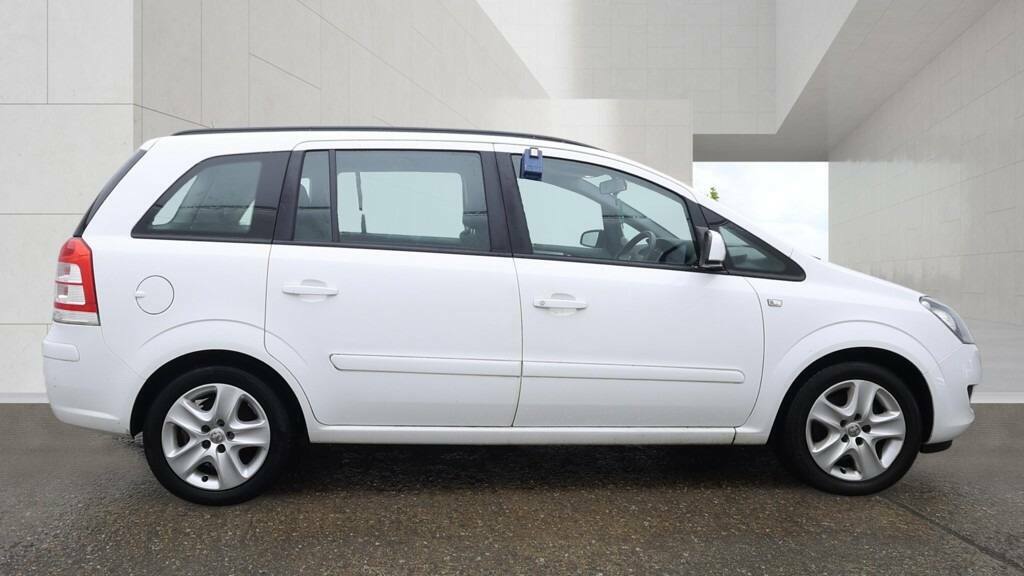 Vauxhall Zafira 1.6I 115 Exclusiv White #5