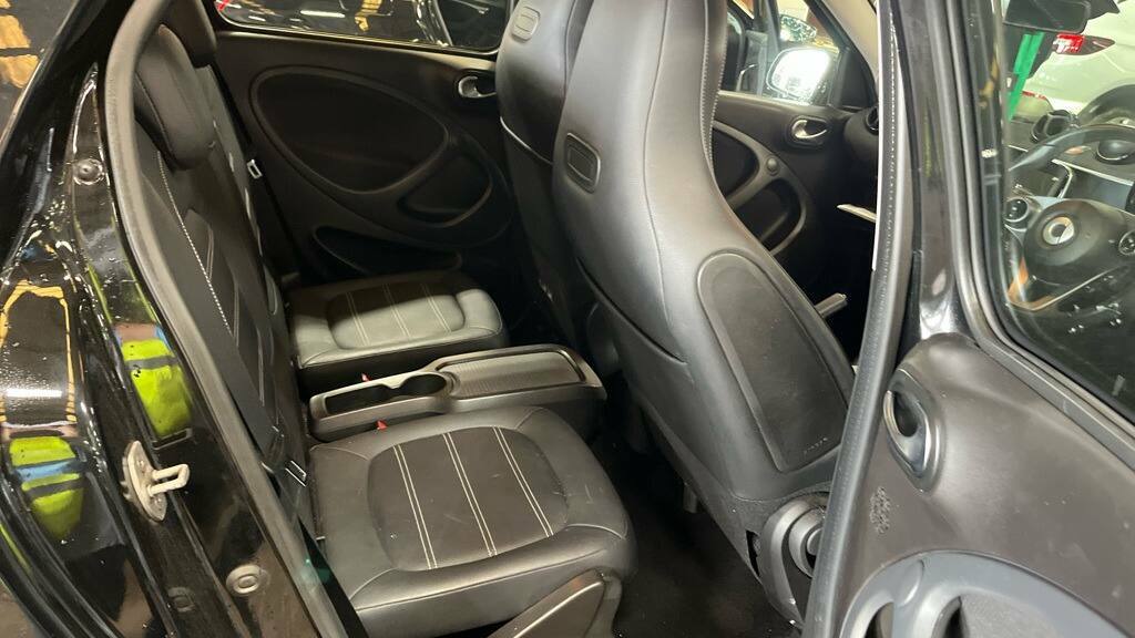 Smart Forfour Hatchback 0.9T Prime Euro 6 Ss 201868 Black #10