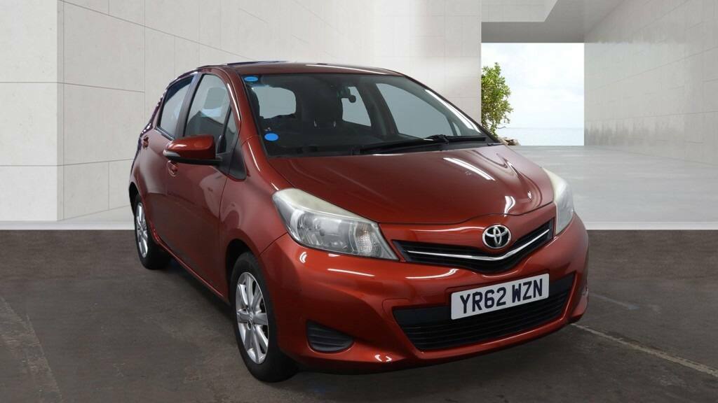 Toyota Yaris 1.33 Vvt-i Tr Red