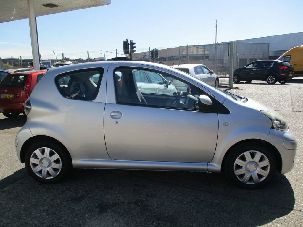Toyota Aygo 1.0 Vvt-i Ice Mmt Silver #3