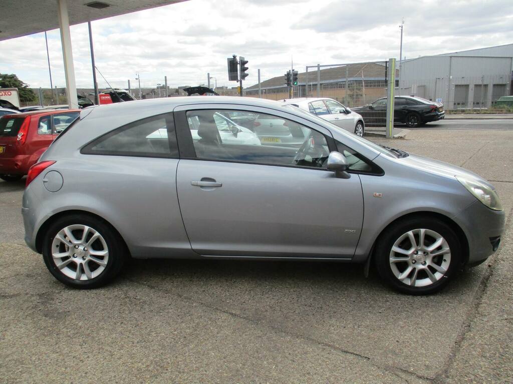 Vauxhall Corsa 1.4I 16V Sxi Silver #2