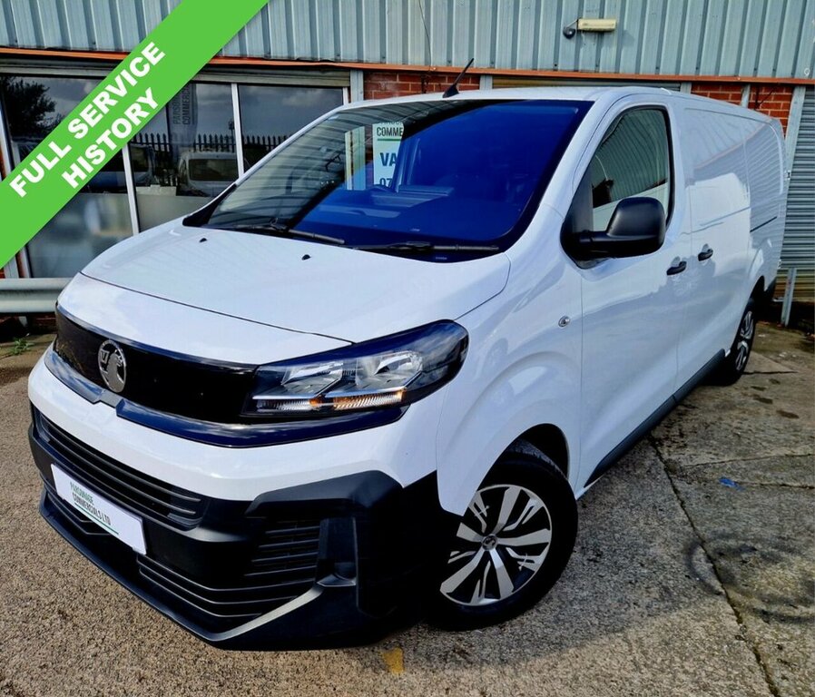 Vauxhall Vivaro 2L Prime 6Dr White
