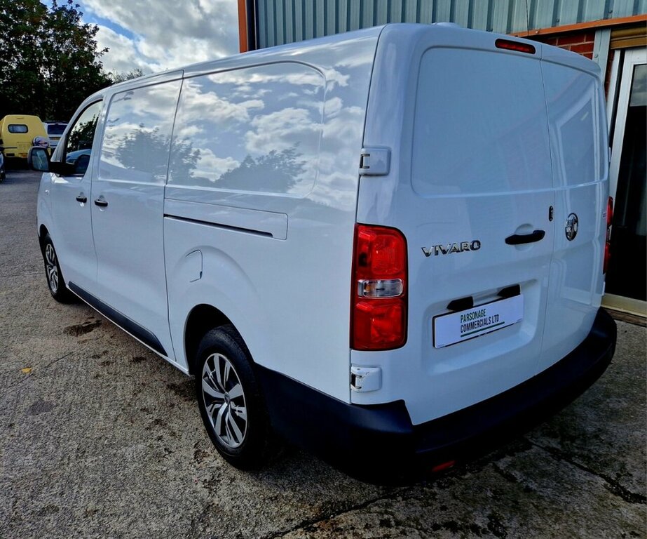 Vauxhall Vivaro 2L Prime 6Dr White #5